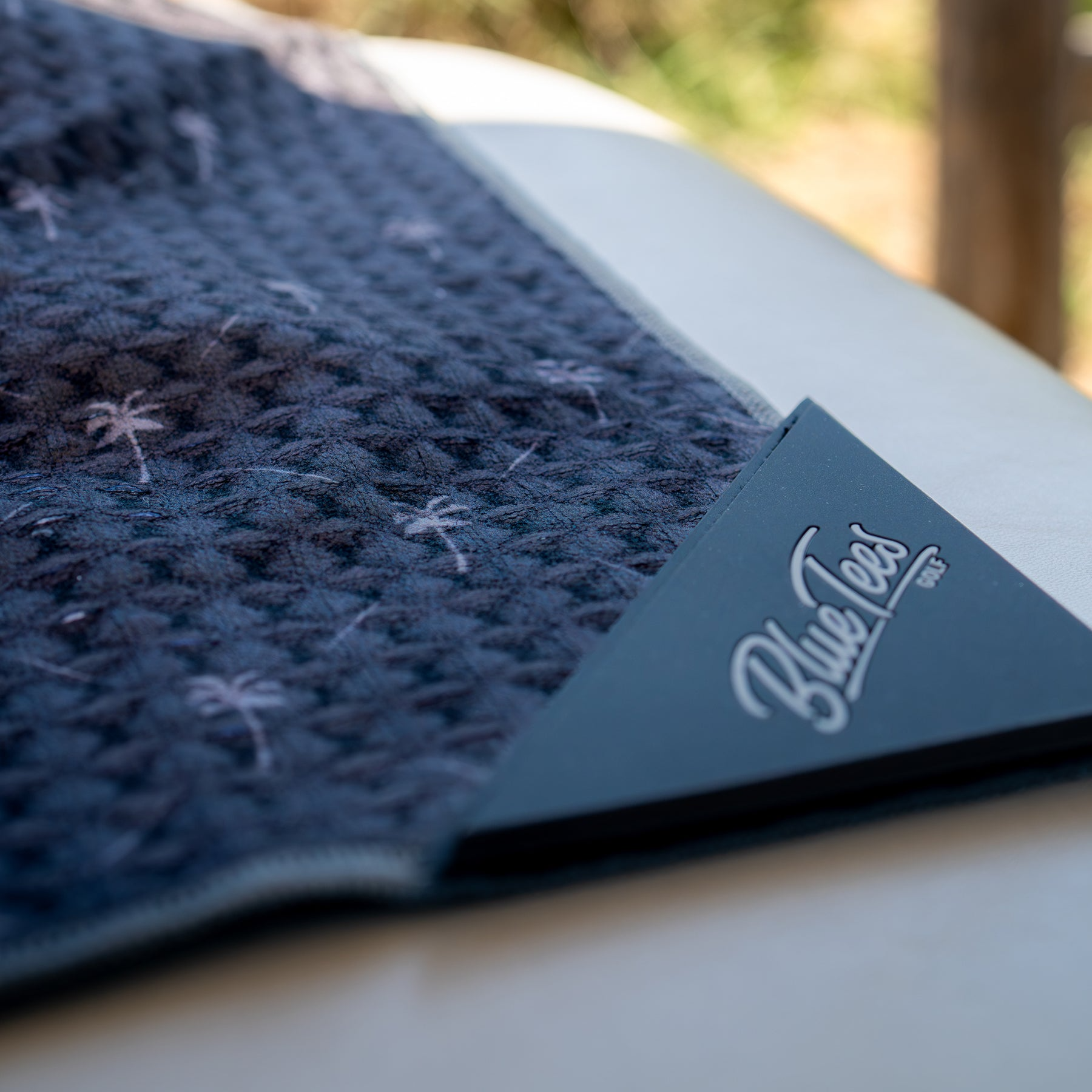 MAG TOWEL